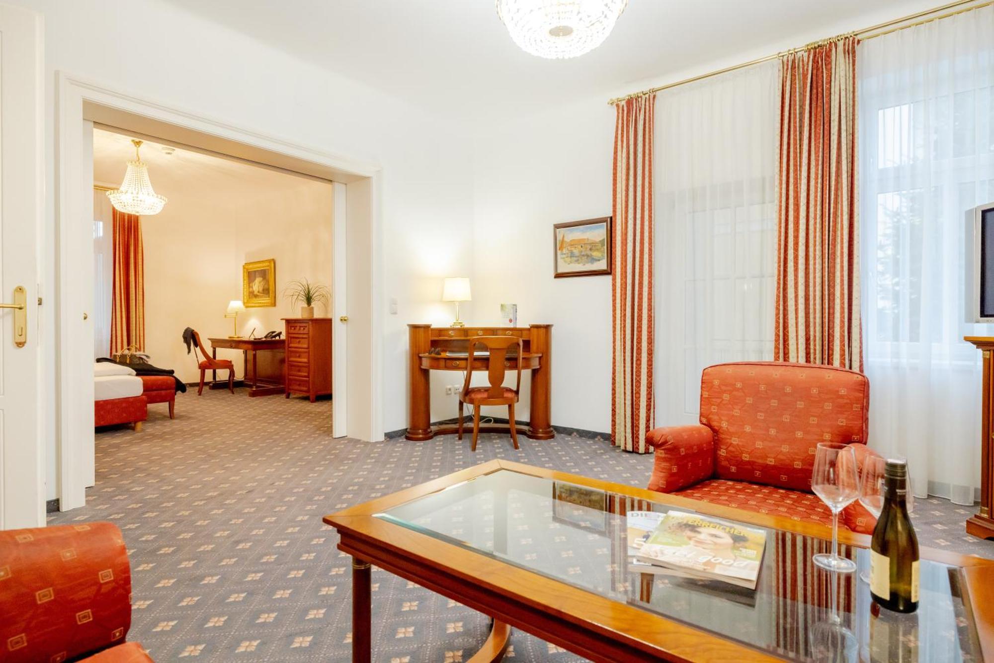 Parkhotel Styria Steyr Exteriör bild