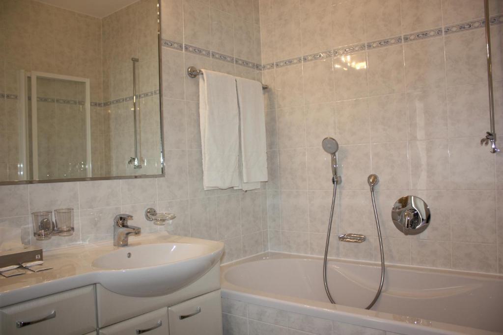 Parkhotel Styria Steyr Rum bild
